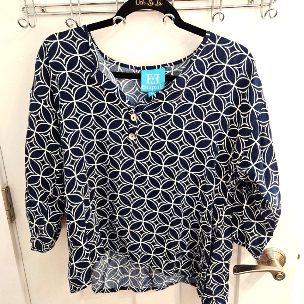 Escapada Navy Blue Patterned Blouse